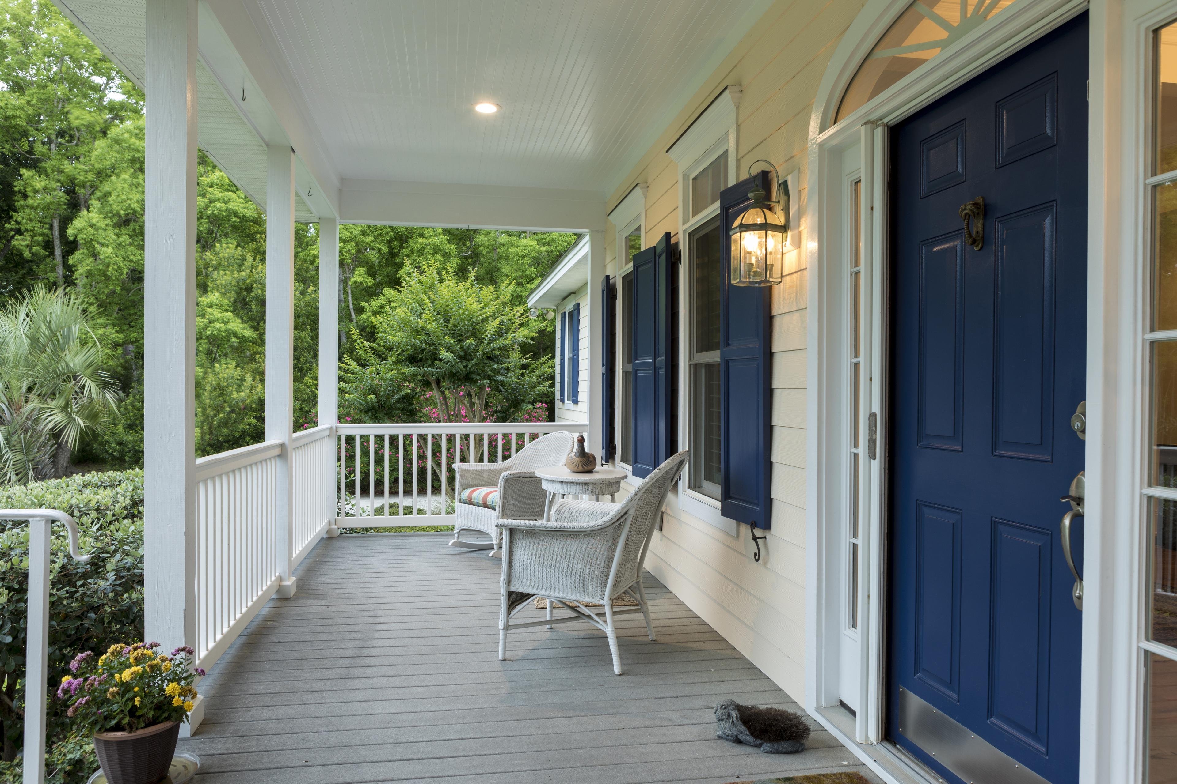 Outdoor porch